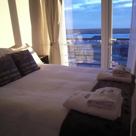 Tower Rock Puerto Deseado Superior Apartment Room photo